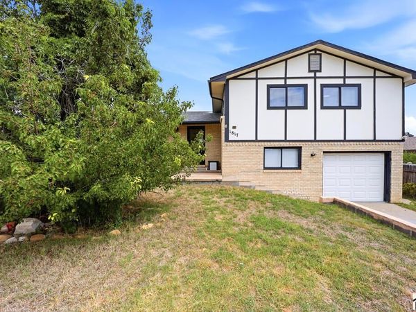 1817 Cimarron Ave, La Junta, CO 81050