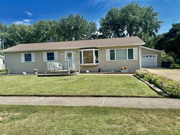 671 Blackwood Drive , Lowell, IN 46356
