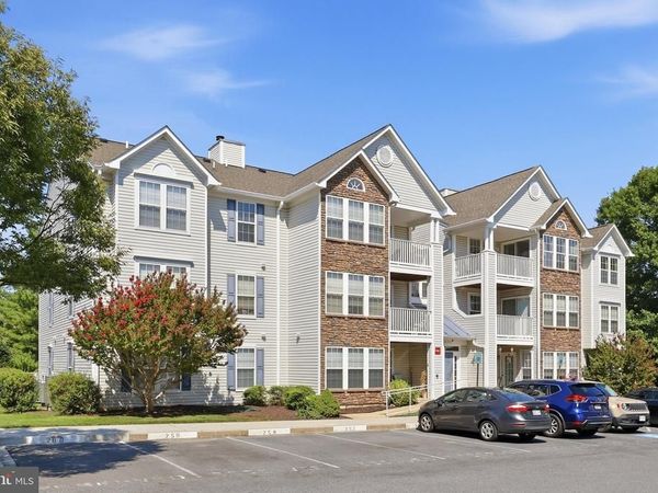 6400 WEATHERBY COURT, Unit M, FREDERICK, MD 21703