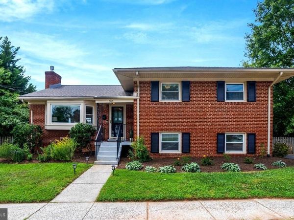 900 S UTAH STREET, ARLINGTON, VA 22204