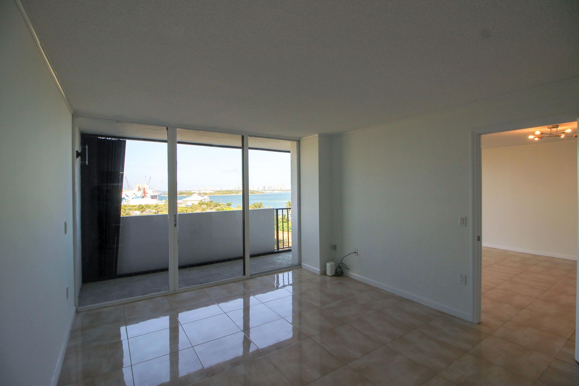 5600 N Flagler Drive, West Palm Beach, FL 33407 Photo