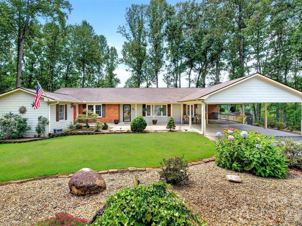 146 Cobblestone Drive, Marion, NC 28752