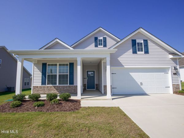 512 Ragapple Lane, Aberdeen, NC 28315