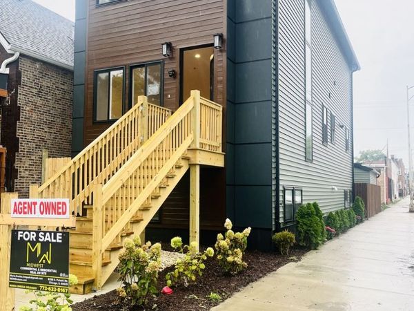 956 N Saint Louis Avenue, Chicago, IL 60651