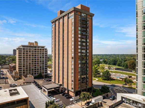200 S Brentwood Boulevard, Unit 6F, St Louis, MO 63105