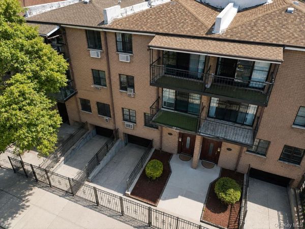 86-20 57th rd , Elmhurst, NY 11373