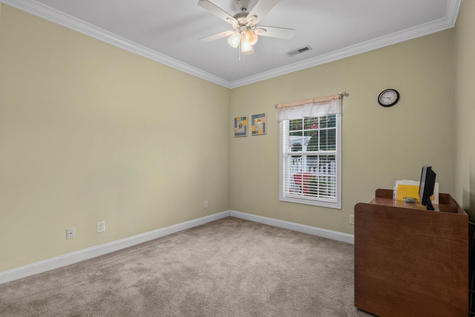 305 Brace Dr. Photo 32