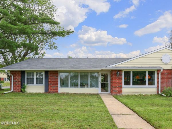 351A Dorchester Drive, Lakewood, NJ 08701