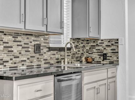 7565 Halifax Drive, Reno, NV 89506 Photo