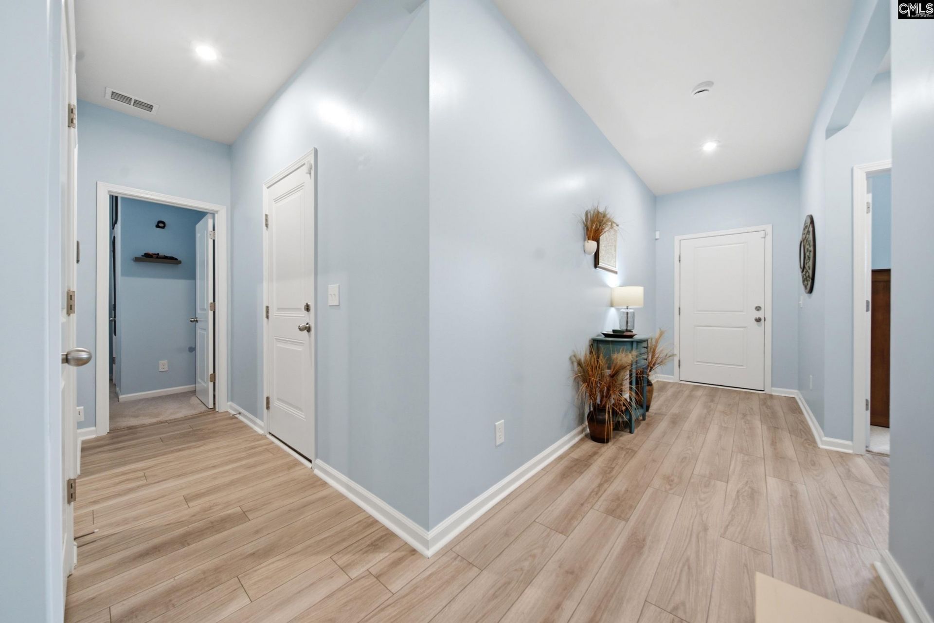 313 Fox Glen Drive Photo 18