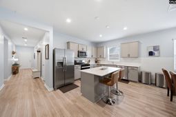 313 Fox Glen Drive photo 4