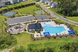313 Fox Glen Drive photo 4