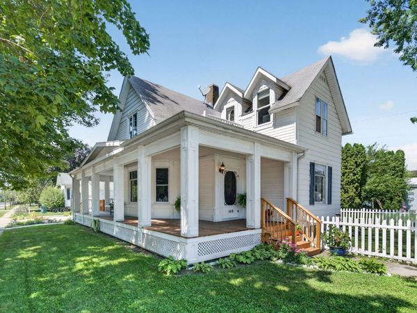 105 N Main Street, Seneca, IL 61360