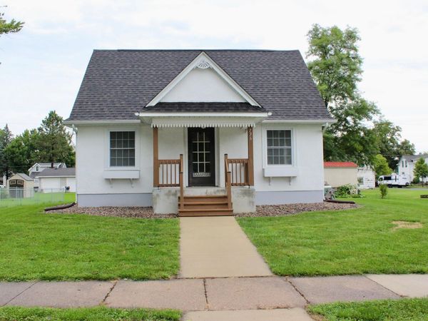 136 2nd Street SE, Blooming Prairie, MN 55917