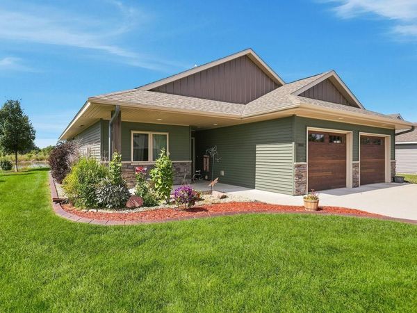3049 Nottingham Road S, Saint Cloud, MN 56301