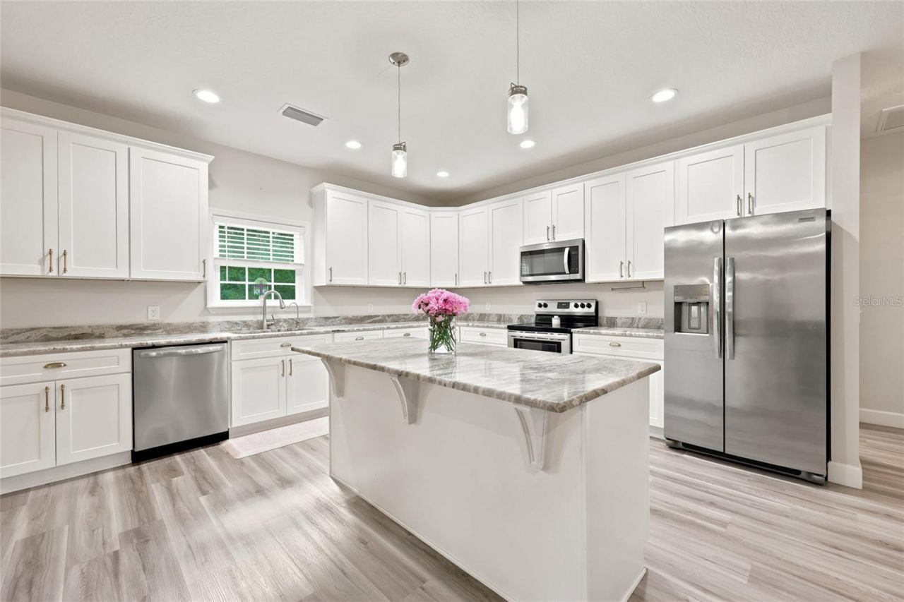6064 SW County Road 18 , Fort White, FL 32038 Photo