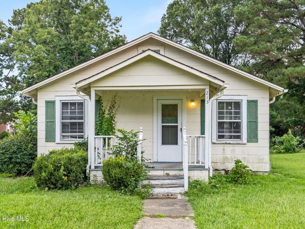 213 N Walker Street, Burgaw, NC 28425