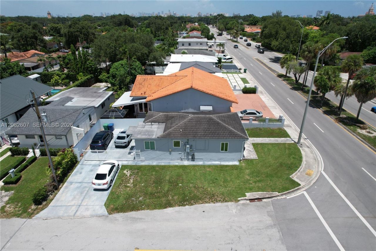 5941 Coral Way , Miami, FL 33155 Photo