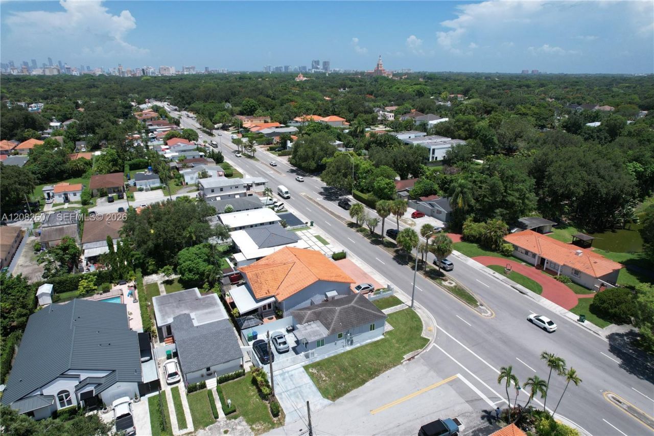 5941 Coral Way , Miami, FL 33155 Photo