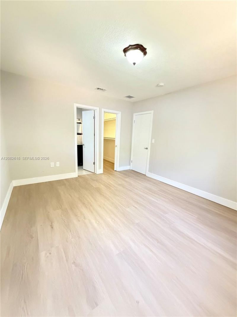 2233 SW 16th St , Miami, FL 33145 Photo
