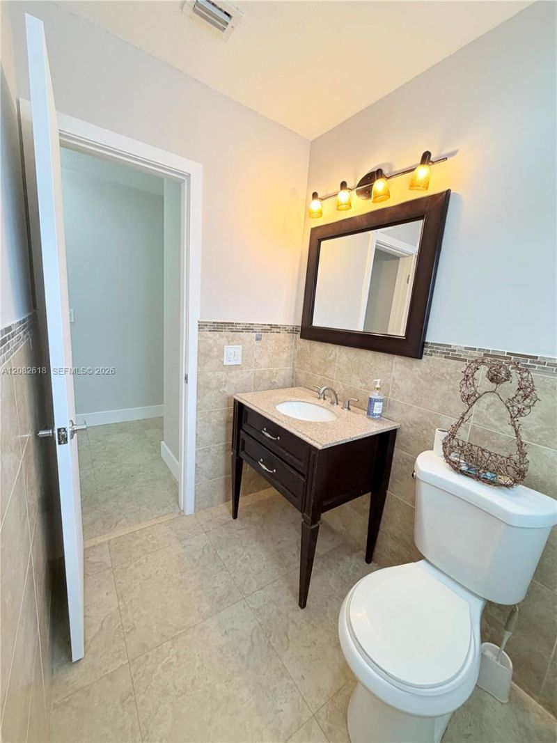 2233 SW 16th St , Miami, FL 33145 Photo