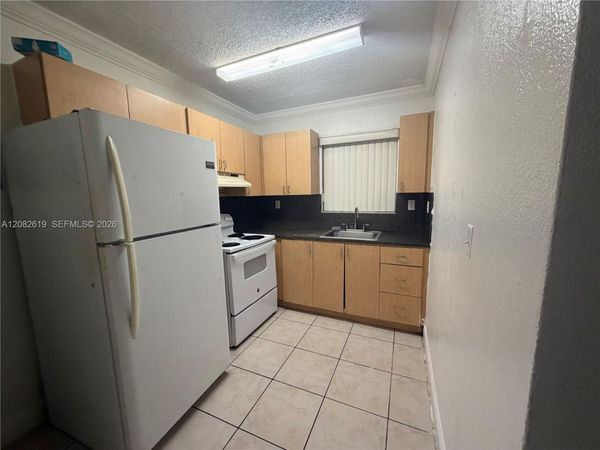 16118 NE 21st Ave , Unit 7, North Miami Beach, FL 33162