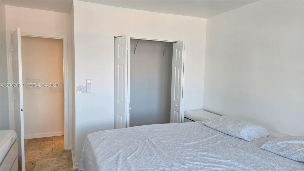 3000 Riomar St , Unit 701, Fort Lauderdale, FL 33304 Photo