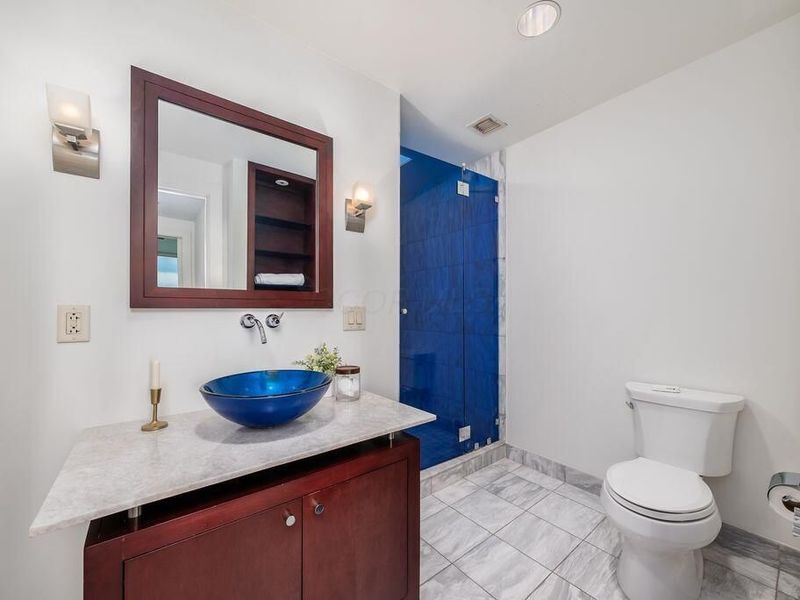 1 Miranova Place, Unit 1620, Columbus, OH 43215 Photo 23