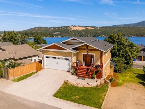 902 S Liberty Dr, Liberty Lake, WA 99019