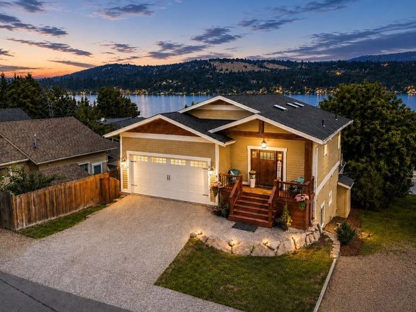 902 S Liberty Dr, Liberty Lake, WA 99019