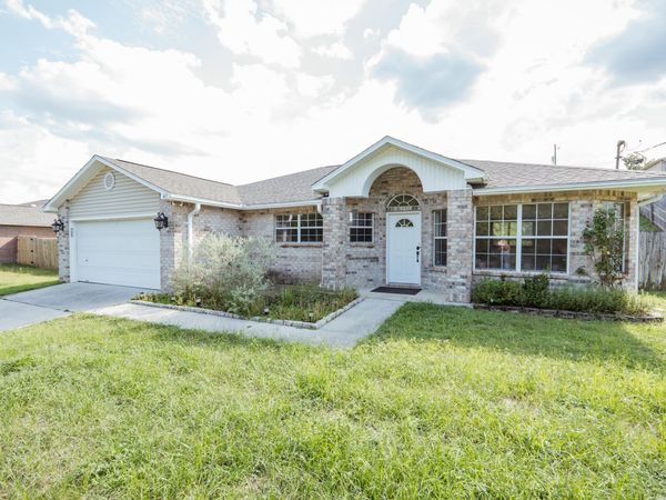 415 Bobby Drive, Crestview, FL 32536