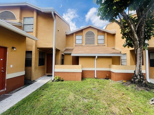 2491 NW 56th Avenue, Unit 103, Lauderhill, FL 33313