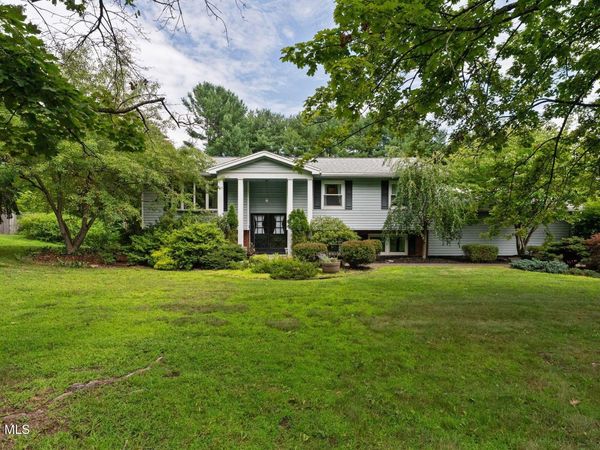 212 Route 9h, Hudson, NY 12534