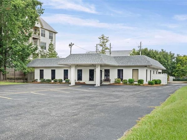 3664 College Lane S, Mobile, AL 36608