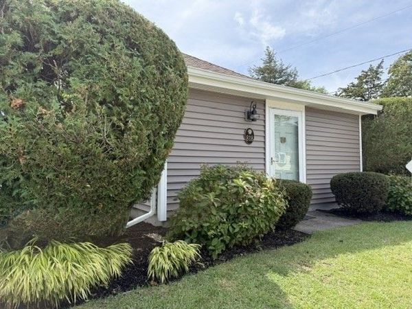 818 Wilbur Ave., Unit 1N, Swansea, MA 02777
