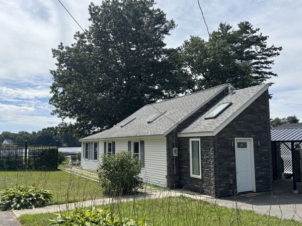 8 Calvin St, Ayer, MA 01432