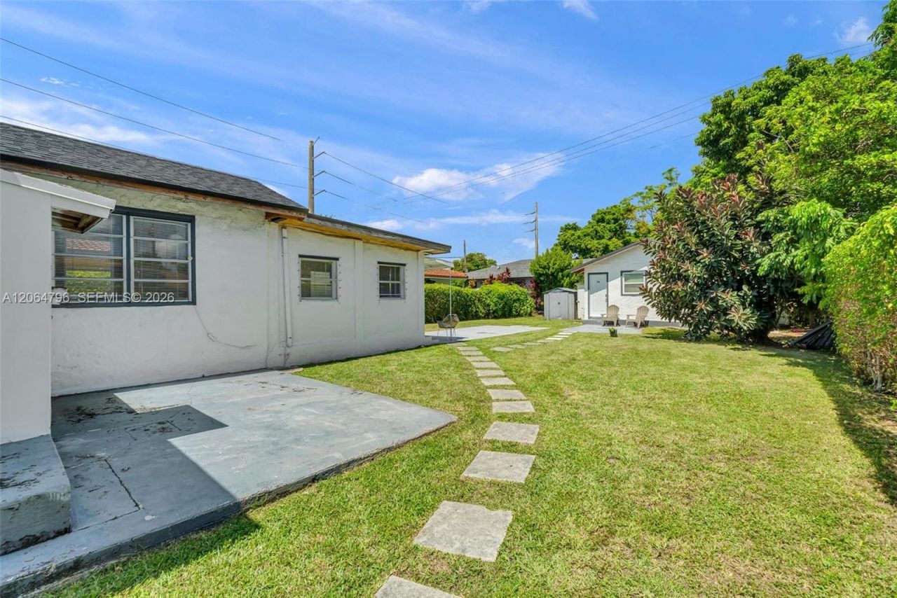 2993 SW 16th Ter, Miami, FL 33145 Photo
