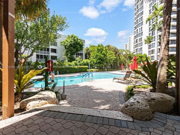3400 NE 192nd St , Unit 1707, Aventura, FL 33180
