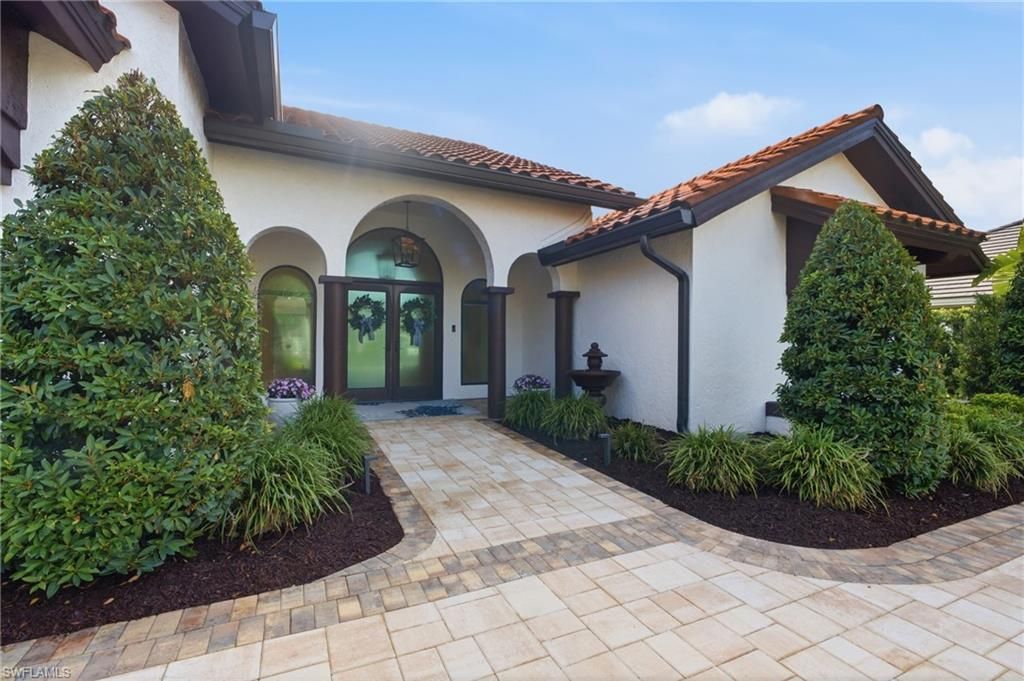 11532 Longshore Way W, Naples, FL 34119 Photo