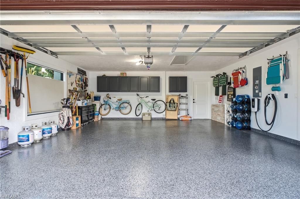 11532 Longshore Way W, Naples, FL 34119 Photo