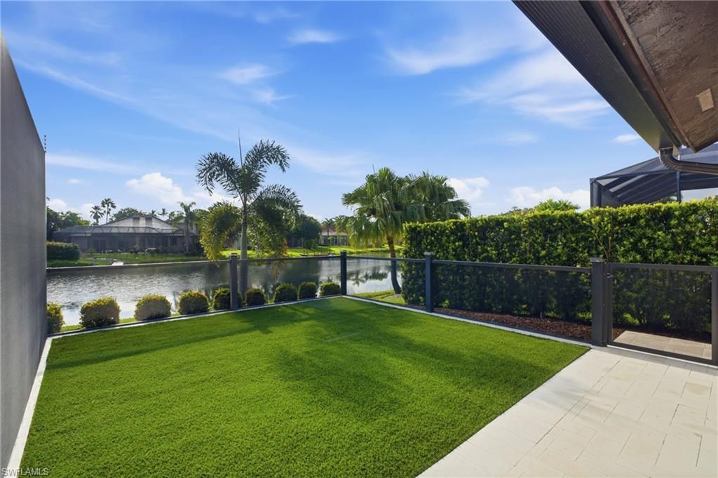 11532 Longshore Way W, Naples, FL 34119 Photo