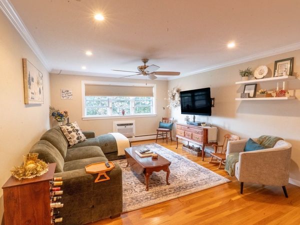 4 Nixon Ln, Unit 5, Stoneham, MA 02180