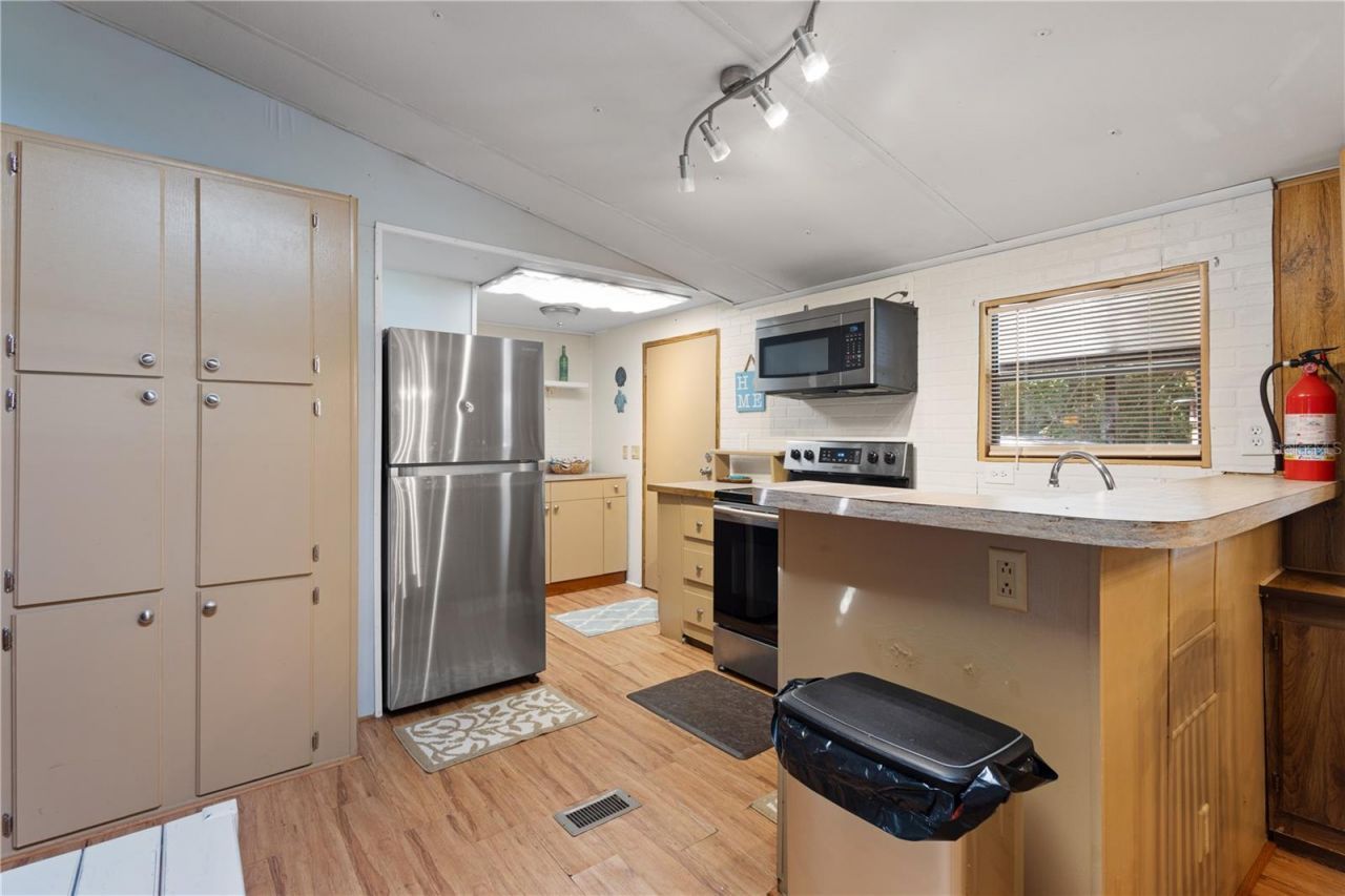 11151 NW 112th Place , Chiefland, FL 32626 Photo