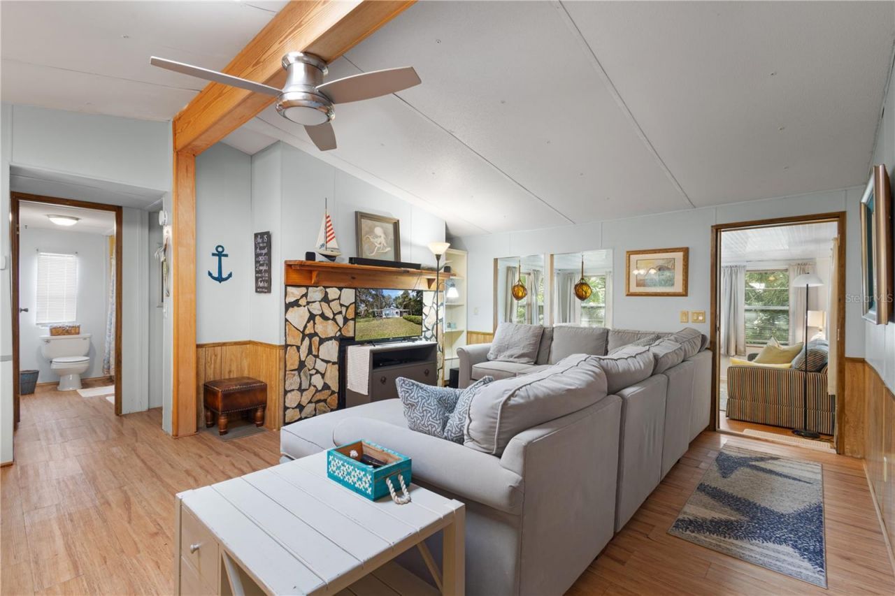 11151 NW 112th Place , Chiefland, FL 32626 Photo