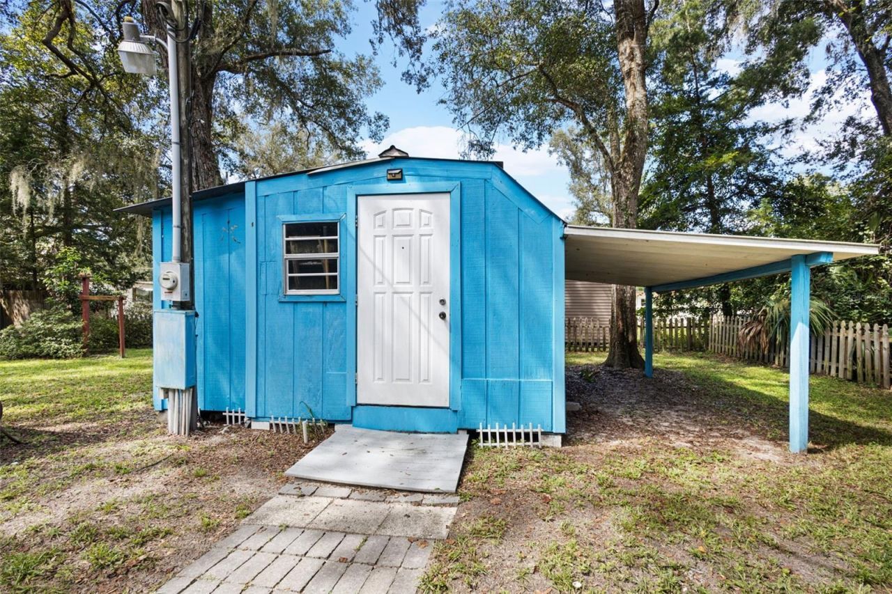 11151 NW 112th Place , Chiefland, FL 32626 Photo