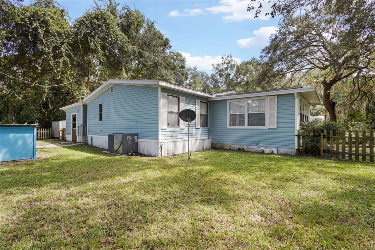 11151 NW 112th Place , Chiefland, FL 32626 Photo