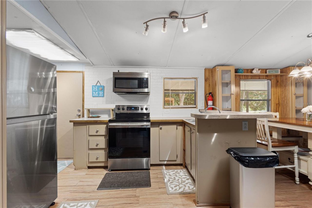 11151 NW 112th Place , Chiefland, FL 32626 Photo