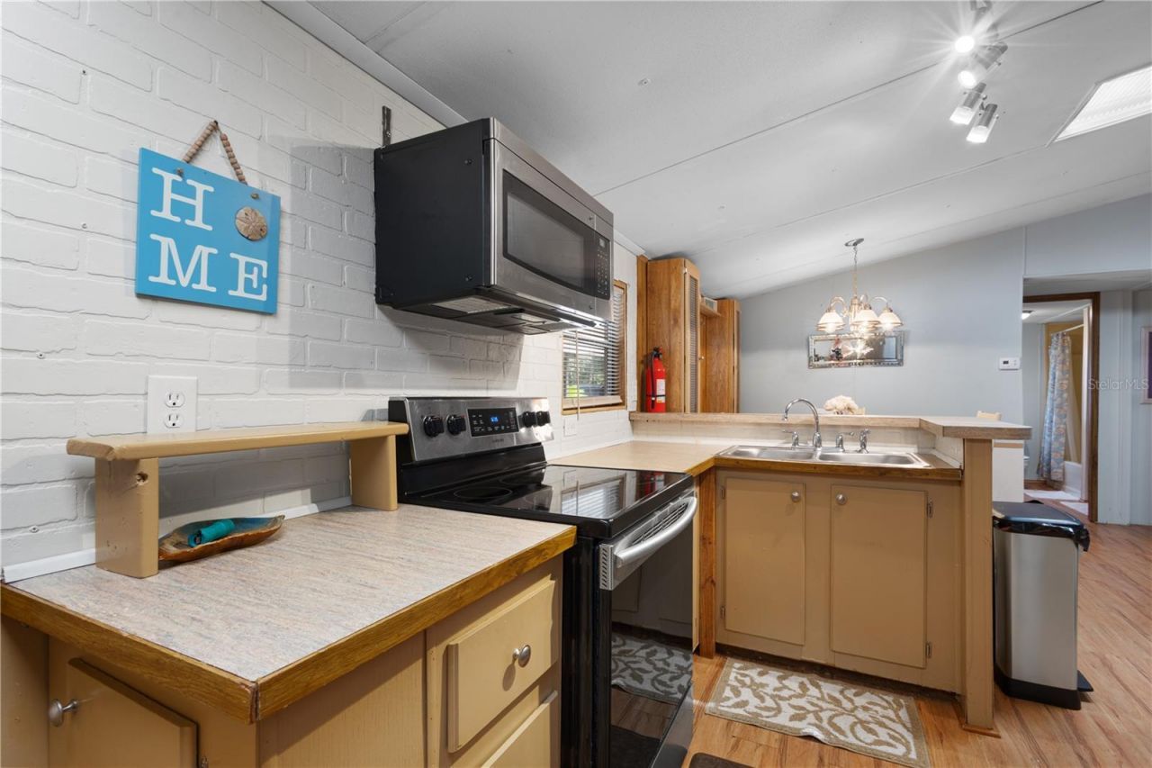 11151 NW 112th Place , Chiefland, FL 32626 Photo