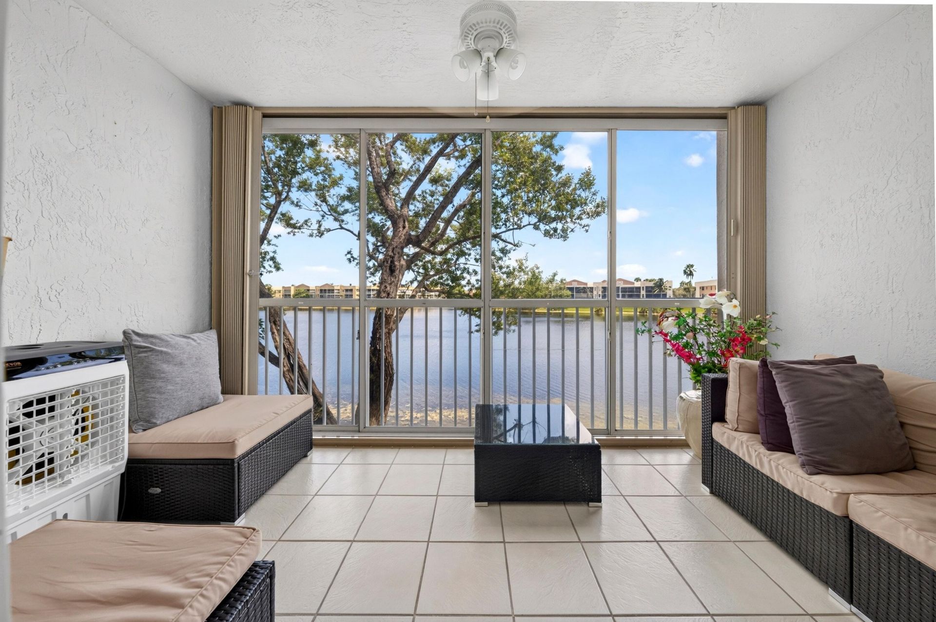 7348 N Devon Drive, Unit 203, Tamarac, FL 33321 Photo