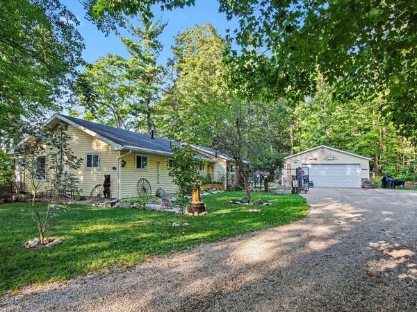 3936 Truesdale Street, Newaygo, MI 49337